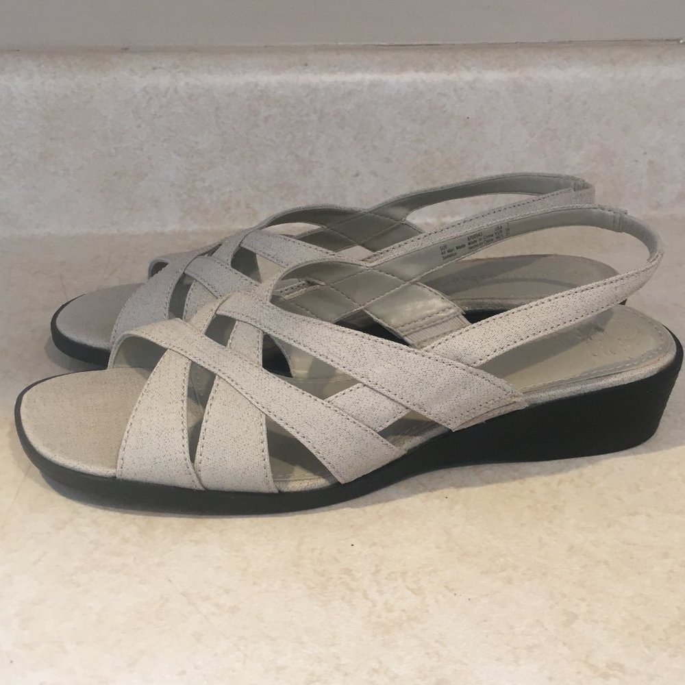 White Stag Linen Open Toe Slip On Sandals